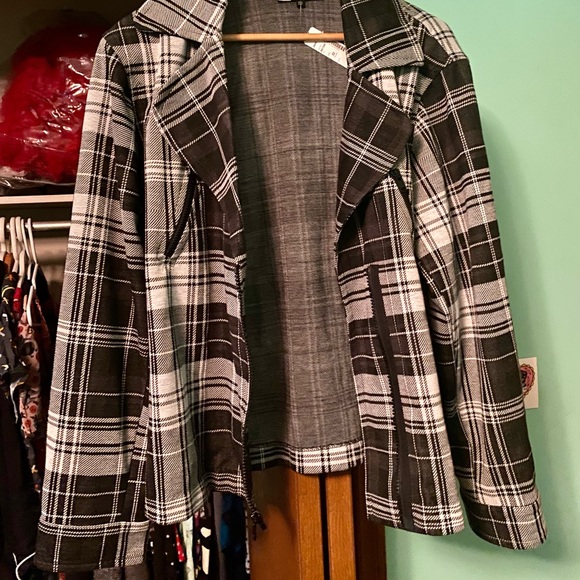 Black & White Plaid Moto Jacket - Picture 2 of 3